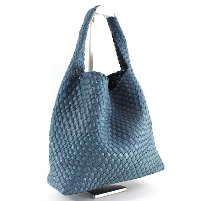 P23067 Woven Hobo Bag w/Cosmetic Pouch