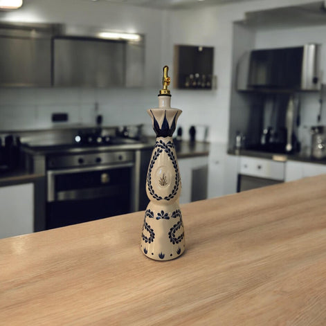 Handpainted Class Azul 750ml Olive Oil Dispenser